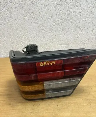 Mercedes-Benz E W124 Rear/tail lights 0115455028 D8544