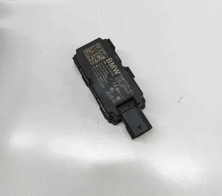 BMW X7 G07 Keyless system antenna A3C10274508 5A81725