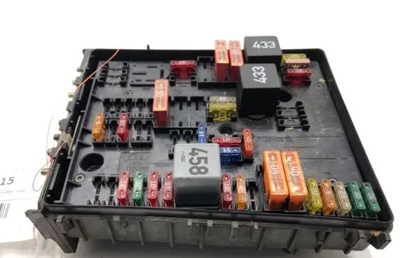 Volkswagen Touran I Fuse box set 1K0937804B
