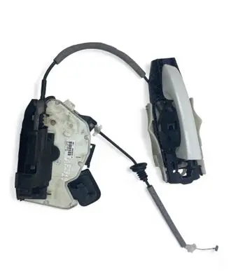 Skoda Fabia Mk3 (NJ) Coupe door lock (next to the handle) A097476
