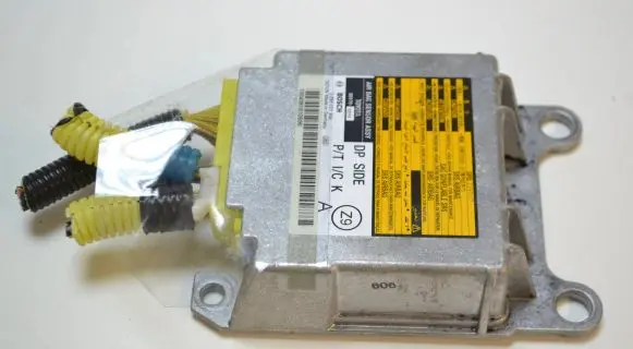 Lexus IS 220D-250-350 Airbag control unit/module 8917053110