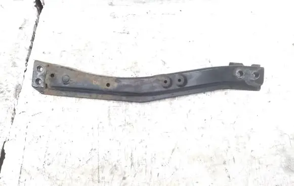 Top upper radiator support slam panel