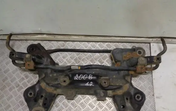 Peugeot 2008 I Front subframe 9674746380