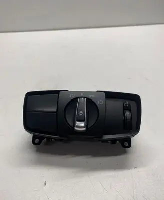 BMW M4 F82 F83 Light switch 549648911 02106316 9393939