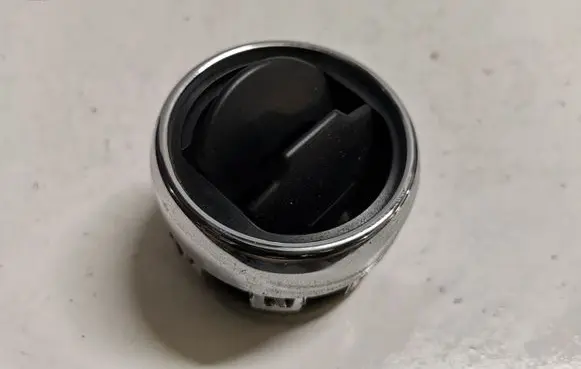 Ford Mustang VI Dash center air vent grill