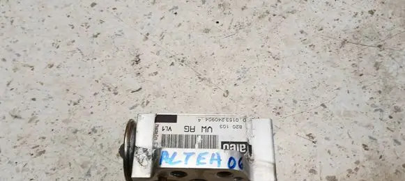 Air conditioning (A/C) expansion valve