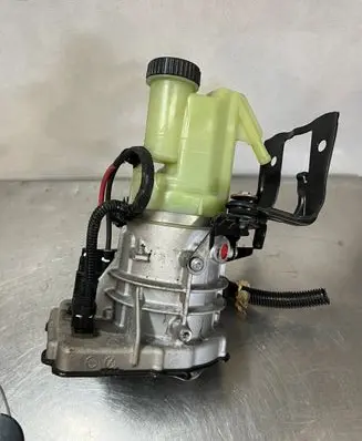 Renault Master III Power steering pump 491103543RHANLES