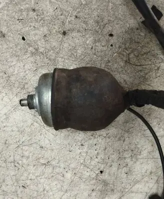 Mercedes-Benz E W124 other engine part 078907