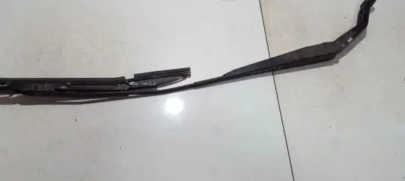 Honda Civic Front wiper blade arm
