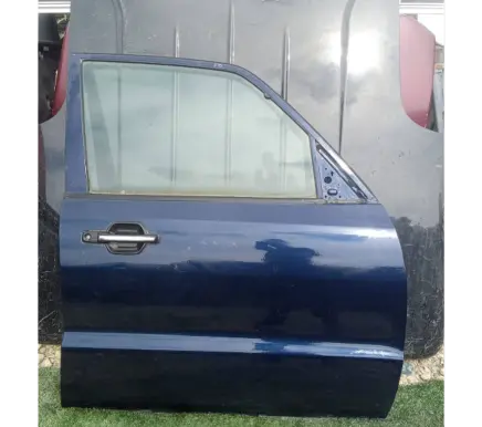 Mitsubishi Pajero Front door