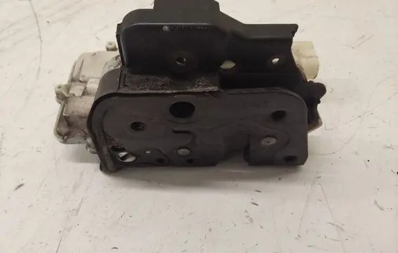 Audi A4 S4 B7 8E 8H Front door lock 8E1837016