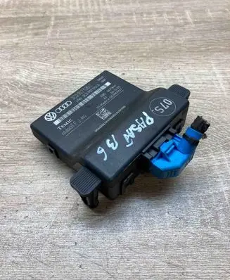 Volkswagen PASSAT B6 Gateway control module 3C0907530C 3C0907951A