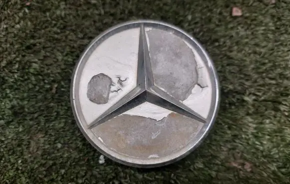 Mercedes-Benz C AMG W205 Original wheel cap 2204000125