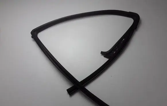 Other rear door trim element