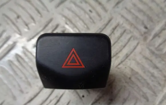 Nissan Note (E11) Hazard light switch 06019