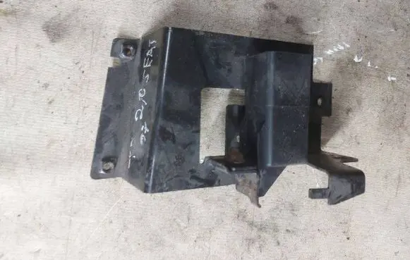 Volkswagen Sharan Glow plug pre-heat relay 038907281D