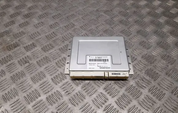 Tesla Model S Air suspension control unit module (rear) 101183800E