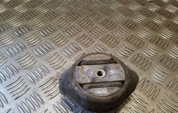 Audi A6 Allroad C6 Gearbox mount 4B0399151M