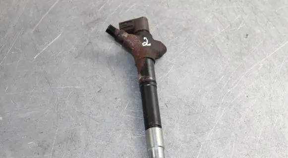 Toyota Auris 150 Fuel injector 236700R080