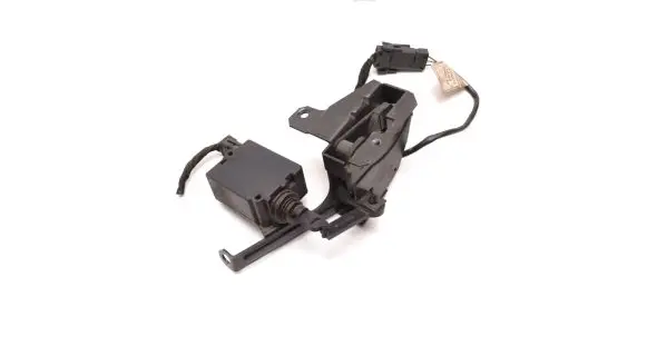 BMW 5 E39 Tailgate window lock/catch/latch 8384069 8238469