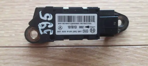 Mercedes-Benz C W203 Airbag deployment crash/impact sensor 0018209126 101813002
