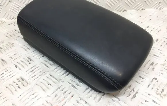 Nissan Qashqai Armrest 07C2403CB9