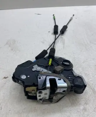 Lexus RX 300 Front door lock