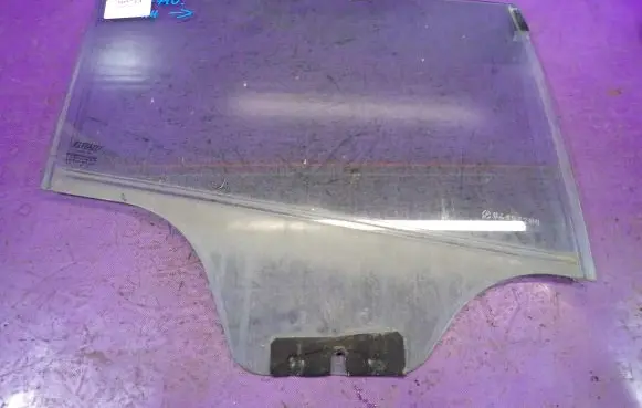 Fiat Bravo Front door window glass four-door