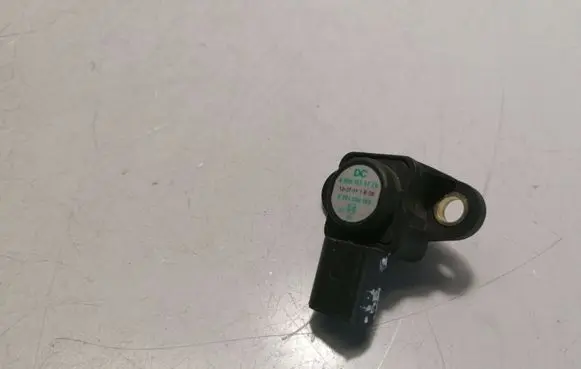 Mercedes-Benz E W212 Air pressure sensor A0061539728