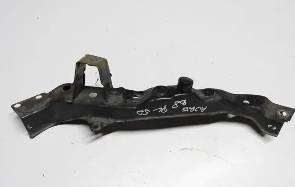 Toyota Auris 150 Headlight/headlamp mounting bracket
