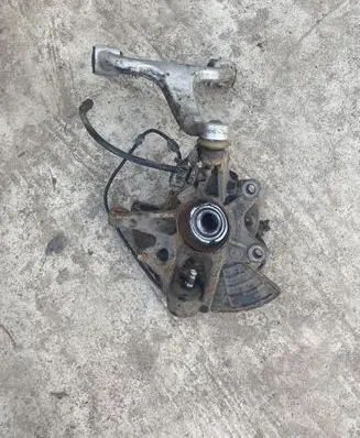 Mercedes-Benz ML W163 Front wheel hub