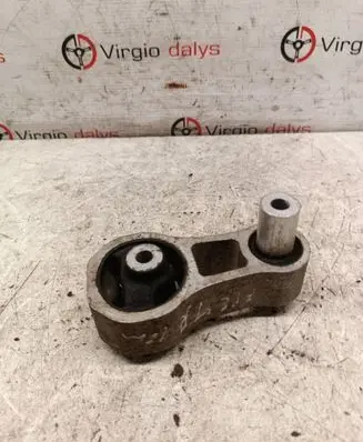 Ford Fiesta Engine mount bracket