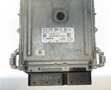 Mercedes-Benz A W176 Engine control unit/module A2709002100 0261S09816 1039S96513
