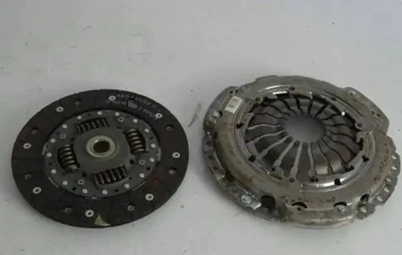 Renault Kangoo II Clutch set kit 38935303