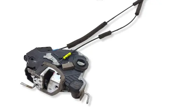 Toyota GT 86 Front door lock 6SF210409