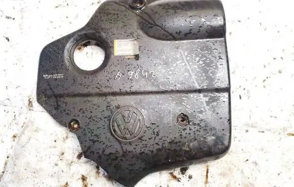 Volkswagen PASSAT B4 Engine cover (trim) 028103935c 012676