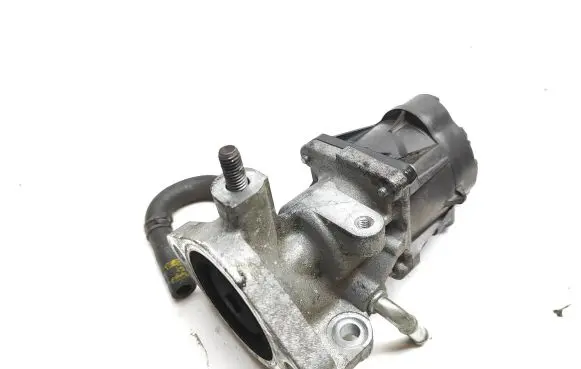 Mazda 6 EGR valve K5T70874