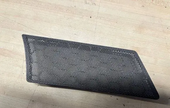 Audi A6 S6 C6 4F Front door speaker cover trim 4f0035424