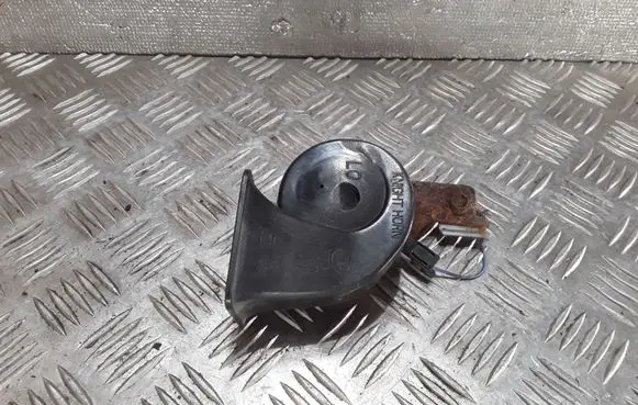 Mazda 3 II Horn signal KUG70A