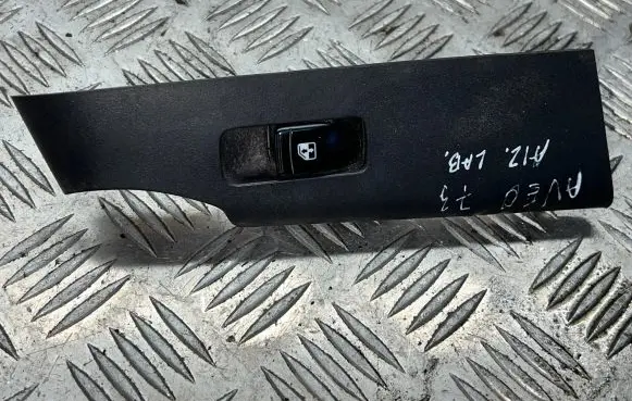 Chevrolet Aveo Electric window control switch 201003256