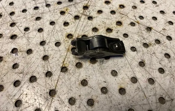 Volkswagen Caddy Valve rocker arm 