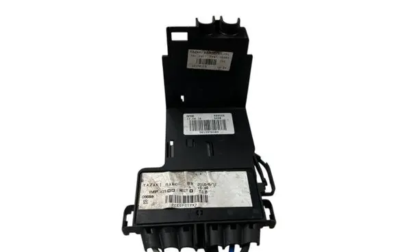 Peugeot Partner Fuse module 9812078180 09689 2016512