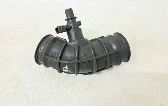 Volvo S80 Turbo air intake inlet pipe/hose 30636854