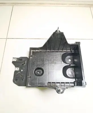 Battery tray