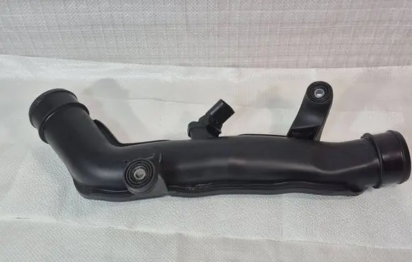 Intercooler hose/pipe