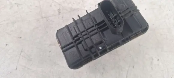 BMW X3 F25 Turbine electric control actuator 4933519400