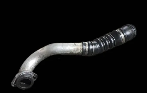 BMW 5 E60 E61 Intercooler hose/pipe 7789048
