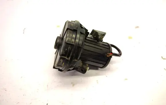 BMW 3 E46 Secondary air pump 7506209 72812900 72812400