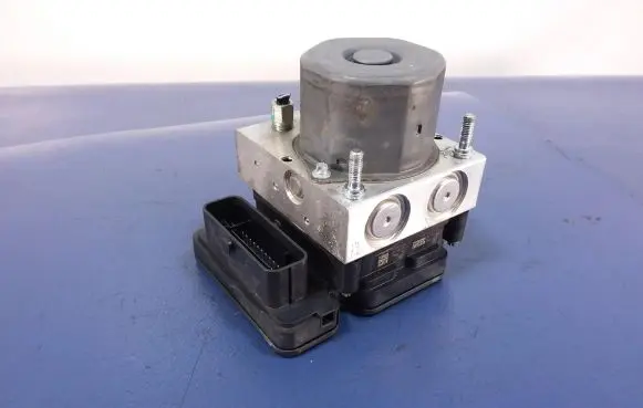Renault Koleos II ABS Pump 476603871R