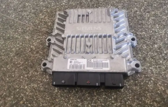 Peugeot 407 Engine control unit/module 9660781080 9655534080